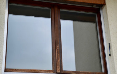 Sanierung EFH Buchrain - altes Holzfenster
